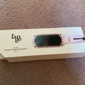 Used only 3 times. Lange LeVite Ceramic Straightening Brush